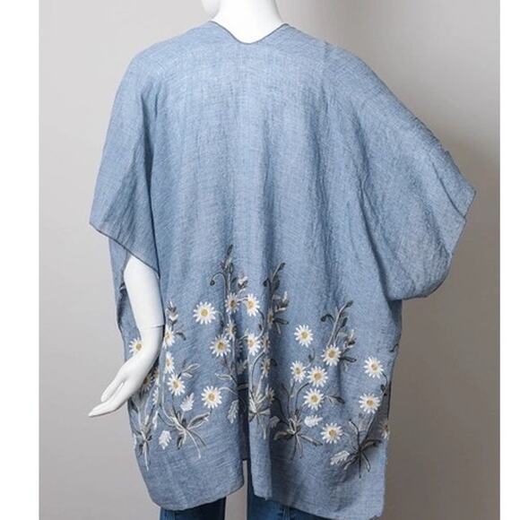 Embroidered Spring Daisy Woven Kimono Wrap Shawl Boho Floral Blue Chambray - Picture 2 of 3